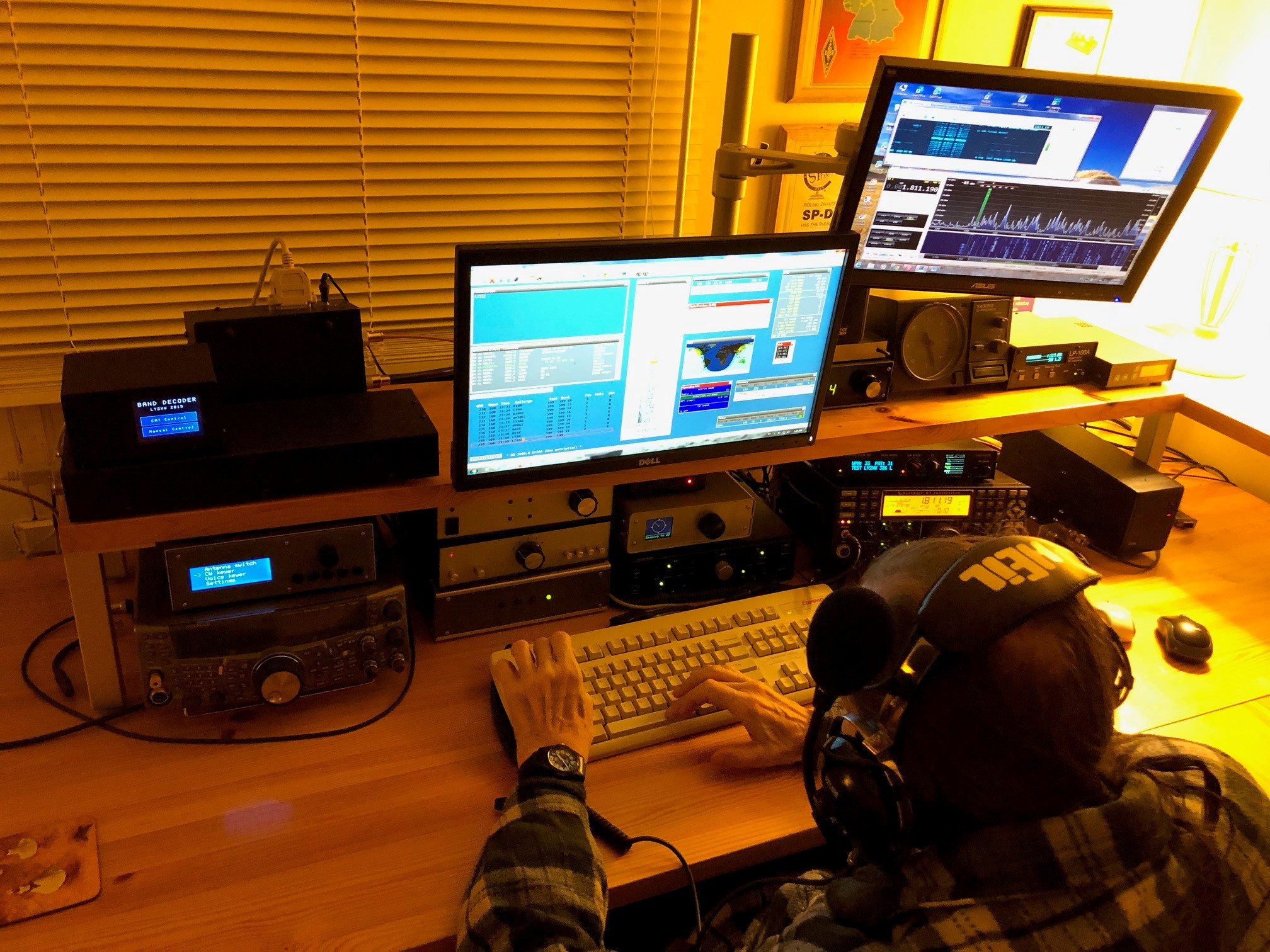 LY2MV at radio